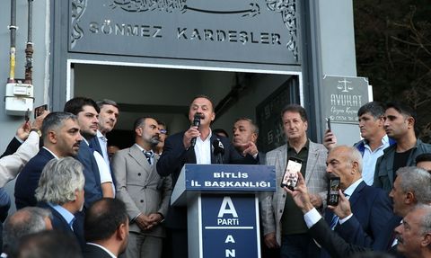 Anahtar Parti Genel Başkanı Yavuz Ağıralioğlu Bitlis'te İl Başkanlığı Açılışını Yaptı