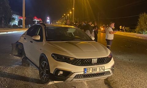 Antalya'da Trafik Kazası: 5 Yaralı