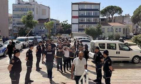 Aydın'da Spor Salonuna Ait İş Yerleri Kurşunlandı, Üç Zanlı Tutuklandı