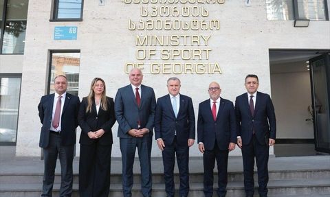 Bakan Bak Gürcistan'da Spor İşbirliği İçin Görüşmelerde Bulundu