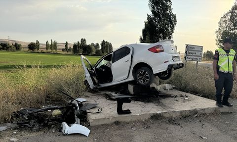 Bayburt'ta Trafik Kazası: 4 Yaralı