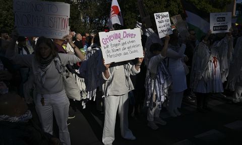 Berlin'de Filistin'e Destek Yürüyüşü: 50 Binden Fazla Katılım