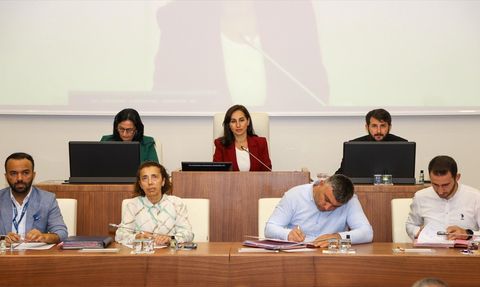 Beykoz Belediyesi Meclisi'nde Maaş Sorunları Tartışıldı
