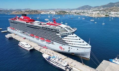 Bodrum'a 'Resilient Lady' Kruvaziyeriyle Gelen 2.521 Yolcu