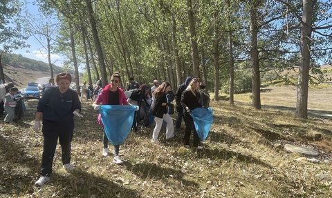 Bolu'da Gönüllülerden Temizlik Hareketi