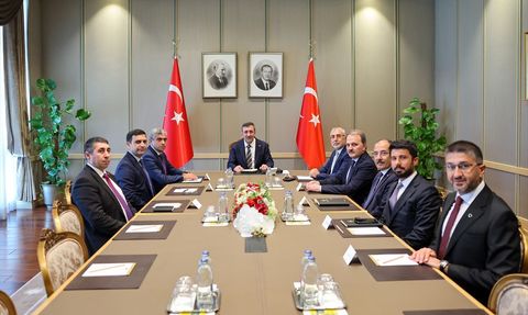 Cumhurbaşkanı Yardımcısı Yılmaz, Azerbaycan Bakanı Aliyev'i Kabul Etti