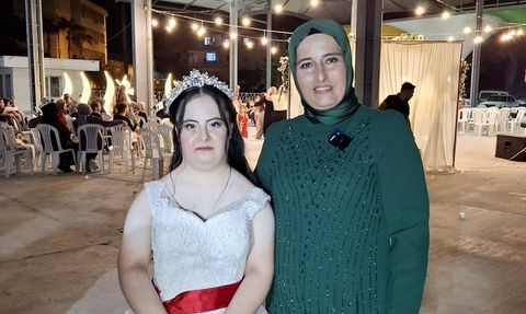 Down Sendromlu Gülsüm'ün Düğün Hayali Gerçekleşti