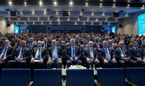 E-Ticaret ve Perakende Zirvesi 2023'te Yeni Trendler Ele Alındı