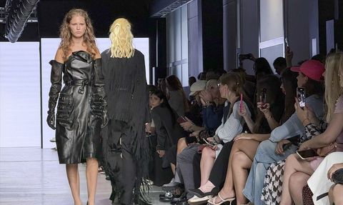 Emre Erdemoğlu'nun Koleksiyonu Moskova Moda Haftası'nda Göz Doldurdu