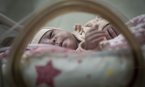 Erzurum'da Prematüre İki Bebek Yaşama Tutuştu