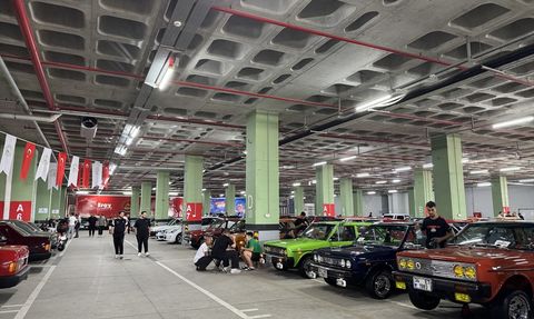 Gaziosmanpaşa'da Nostaljik Araç Festivali Rüzgarı