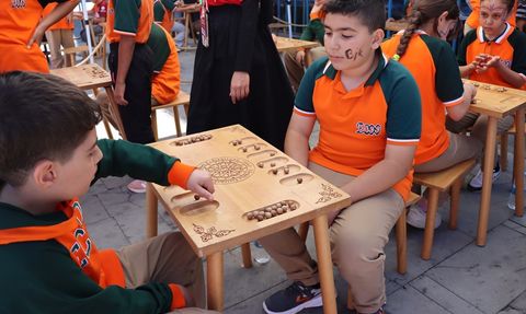 Geleneksel Oyunlar Tırı Erzincan'da Çocukların Yüzünü Güldürdü