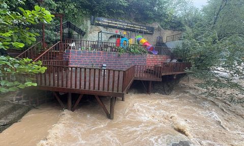 Giresun'da Sağanak Yağış Hayatı Olumsuz Etkiledi