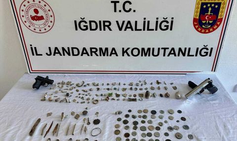 Iğdır'da Tarihi Eserler Ele Geçirildi