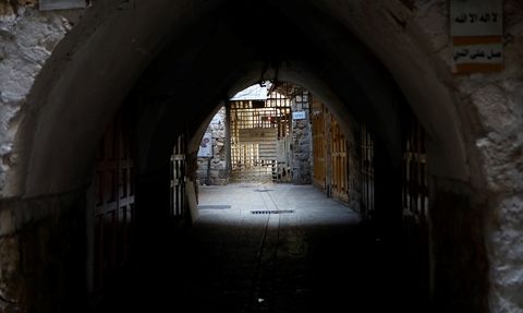 İsrail El Halil'deki Harem-i İbrahim Camisi'ni Kapatma Kararı Aldı