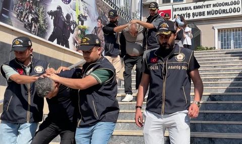 İstanbul'da Fuhuş Operasyonu: 2 Tutuklama ve 8 Kadın Kurtarıldı