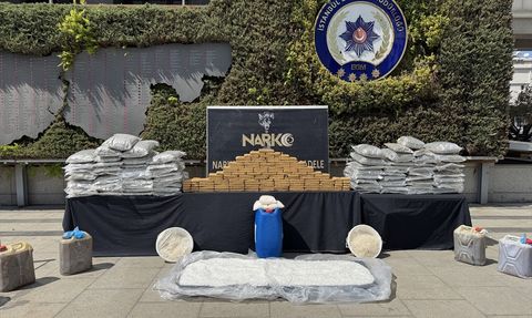 İstanbul'da Uyuşturucu Operasyonu: 10 Zanlı Tutuklandı