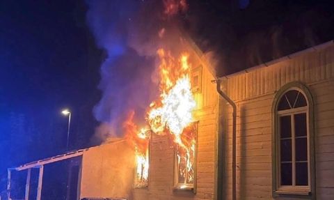 İsveç'te Camide Kundaklama Şüphesiyle Yangın