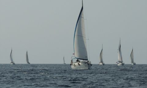 İzmir'de MW Phokaia Uluslararası Yelken Şenliği Coşkusu