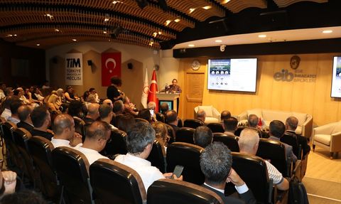 İzmir'de Tarım ve Gıda İhracatında Gelecek Vizyonu Paneli İstişare Edildi