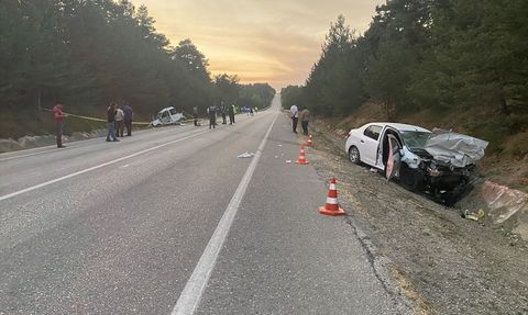 Kastamonu'da Trafik Kazası: 2 Ölü, 5 Yaralı