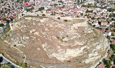 Kastamonu Kalesi'nde Çelik Örtüleme İşi Tamamlandı