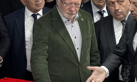 Kayseri'de Tekstil Fabrikasının Açılışı ve Siyasi Mesajlar