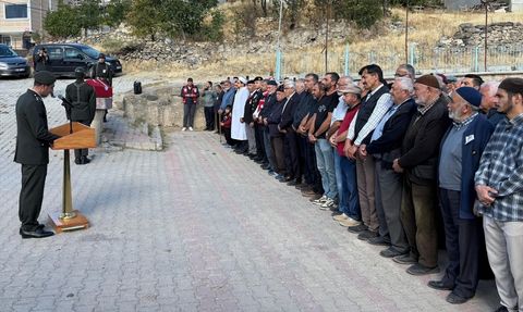 Kıbrıs Gazisi Mehmet Akbaş Son Yolculuğuna Uğurlandı