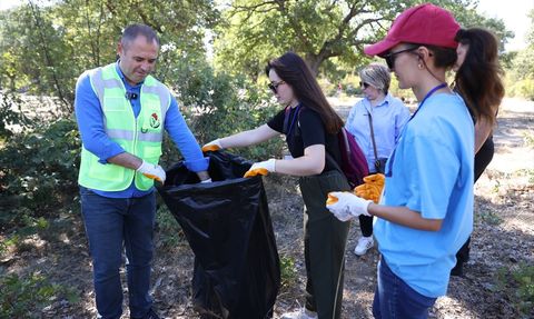 Kırklareli'de Öğrencilerden Çevre Temizliği Etkinliği