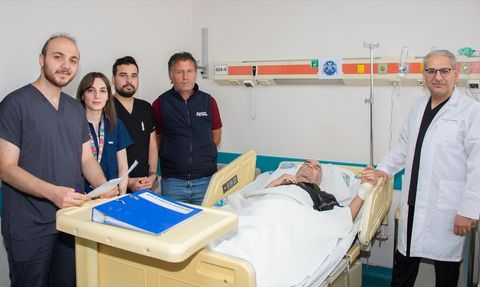 Konya'da Bir Yaşlı Hastanın Tıkalı Şah Damarları Başarıyla Açıldı