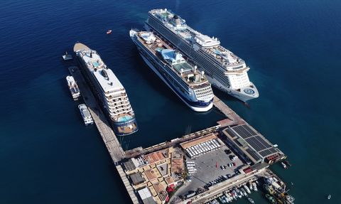 Kuşadası'nda Kruvaziyer Turizmi Canlandı