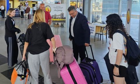 Kütahya Dumlupınar Üniversitesi'nde Yeni Öğrencilerle Buluşma