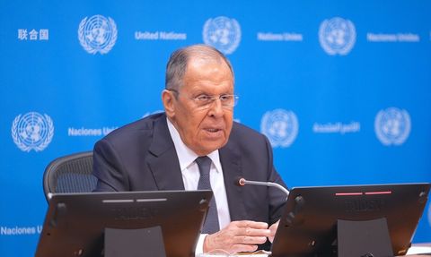 Lavrov'dan Hava Saldırısı Uyarısı