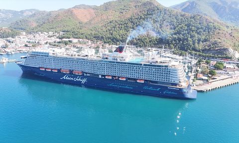 Marmaris'e Gelen "Mein Schiff 5" Kruvaziyeri ile 2.600 Turist
