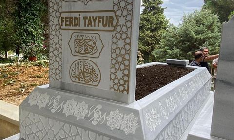 MHP Lideri Bahçeli'den Ferdi Tayfur'a Vefa