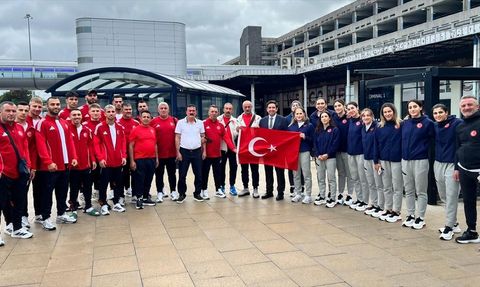 Milli Boksörler Dünya Şampiyonası İçin İngiltere'ye Gitti