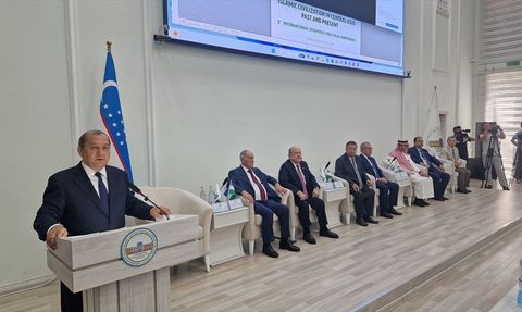 Özbekistan'da Orta Asya İslam Medeniyeti Konferansı Eğilimi