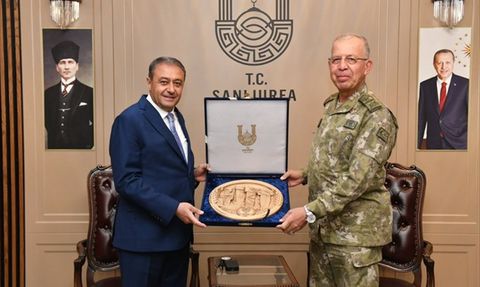 Şanlıurfa'da Askeri Ziyaret: 2. Ordu Komutanı Valiliği Ziyaret Etti