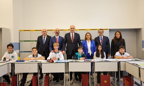 TBMM Başkanı Kurtulmuş'tan Filistin ve Türk-Macar İlişkileri Üzerine Önemli Açıklamalar
