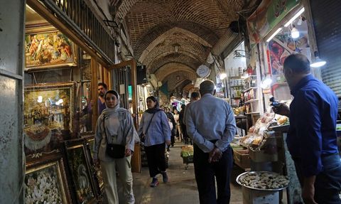 Tebriz Kapalı Çarşısı: Tarihin ve Ticaretin Buluşma Noktası