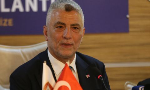 Ticaret Bakanı Bolat, Rize'deki İstişare Toplantısında Ekonomik Durumu Değerlendirdi