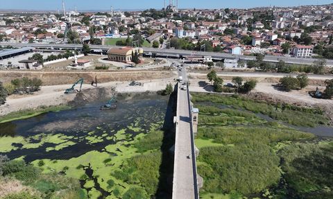 Tunca Nehri'nde Temizlik Çalışmaları Başlatıldı