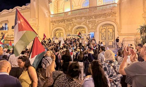 Asya Borsalarında Karışık Seçim