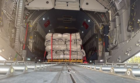 Türkiye'den Afganistan'a 25 Ton İnsani Yardım Gönderildi