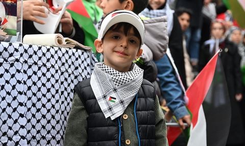 Ümraniye'de Gazze İçin Destek Yürüyüşü Düzenlendi