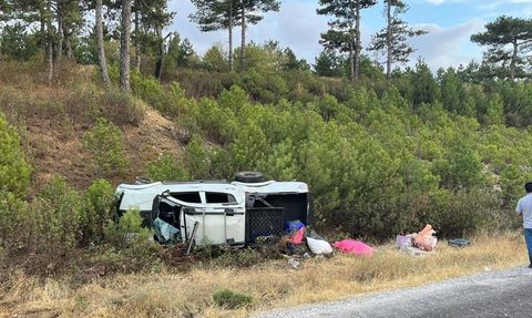Uşak'ta Trafik Kazaları: 5 Yaralı