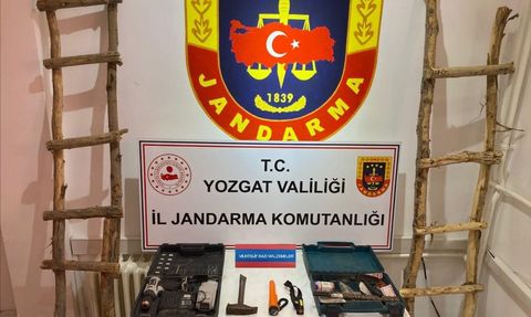 Yozgat'ta İzinsiz Kazı Operasyonu: 4 Şüpheli Yakalandı