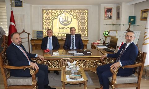 Zafer Sırakaya'nın Mardin Ziyareti: Midyat'ta Yeni Projeler Tanıtıldı