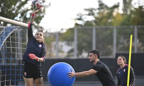 ABB FOMGET Kadın Futbol Takımı Şampiyonluğa Gidiyor
