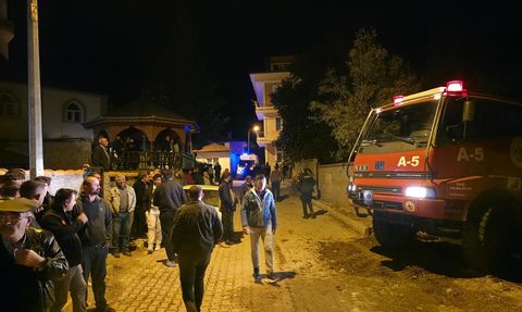 Amasya'daki Yangın İki Evi Küle Çevirdi
